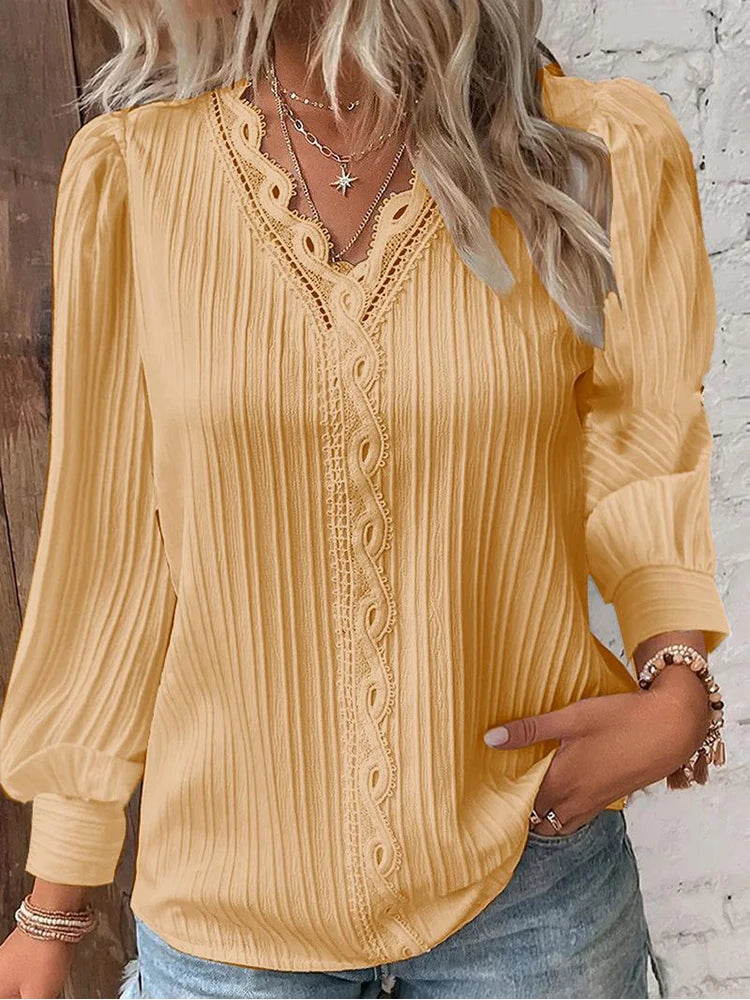 Elegant Lace Stitching Chiffon Blouse – V-Neck Long Sleeve Loose Pullover for Fall.