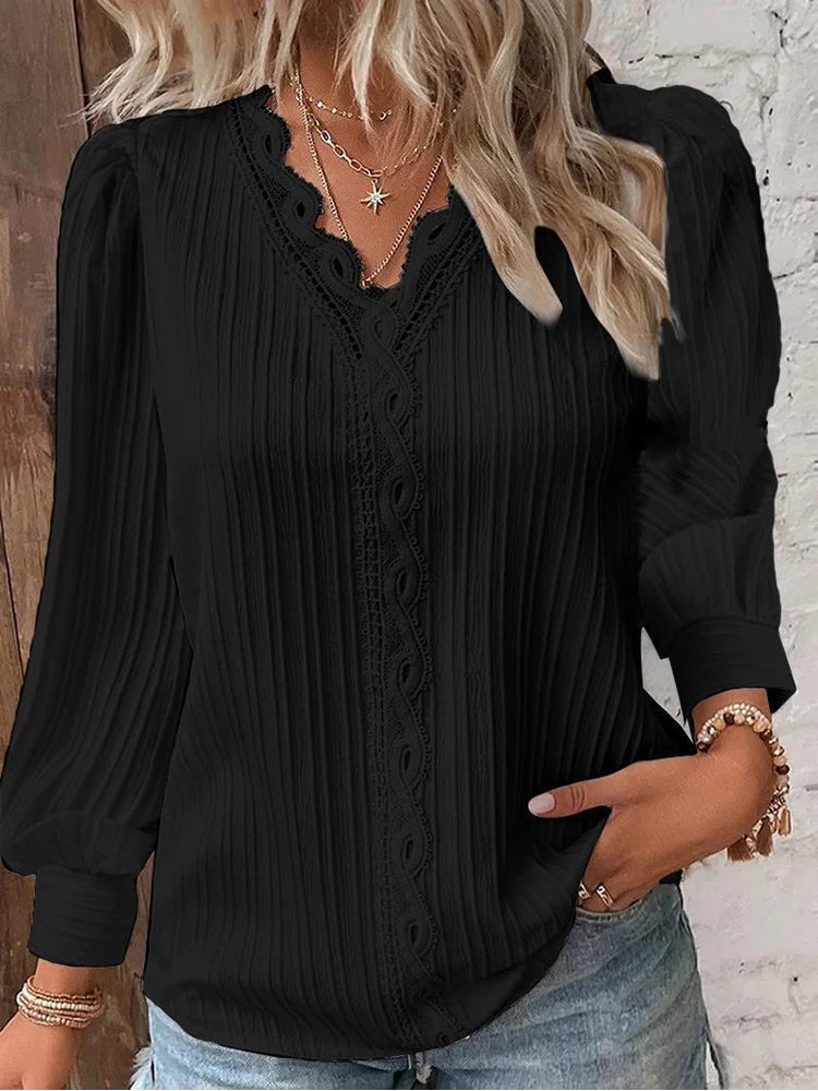 Elegant Lace Stitching Chiffon Blouse – V-Neck Long Sleeve Loose Pullover for Fall.