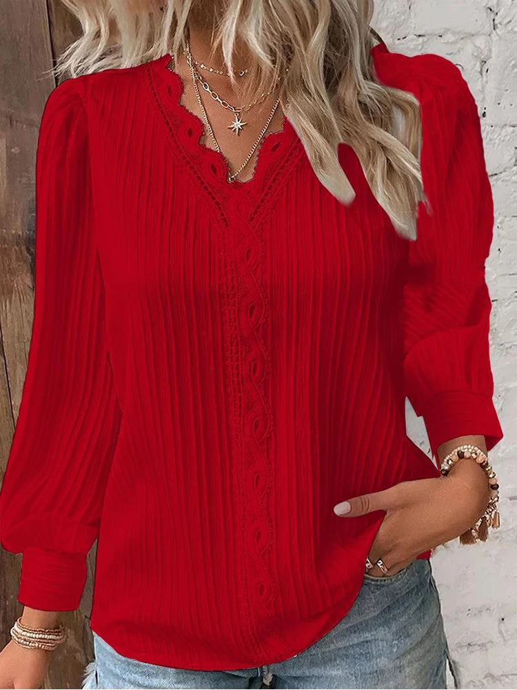 Elegant Lace Stitching Chiffon Blouse – V-Neck Long Sleeve Loose Pullover for Fall.