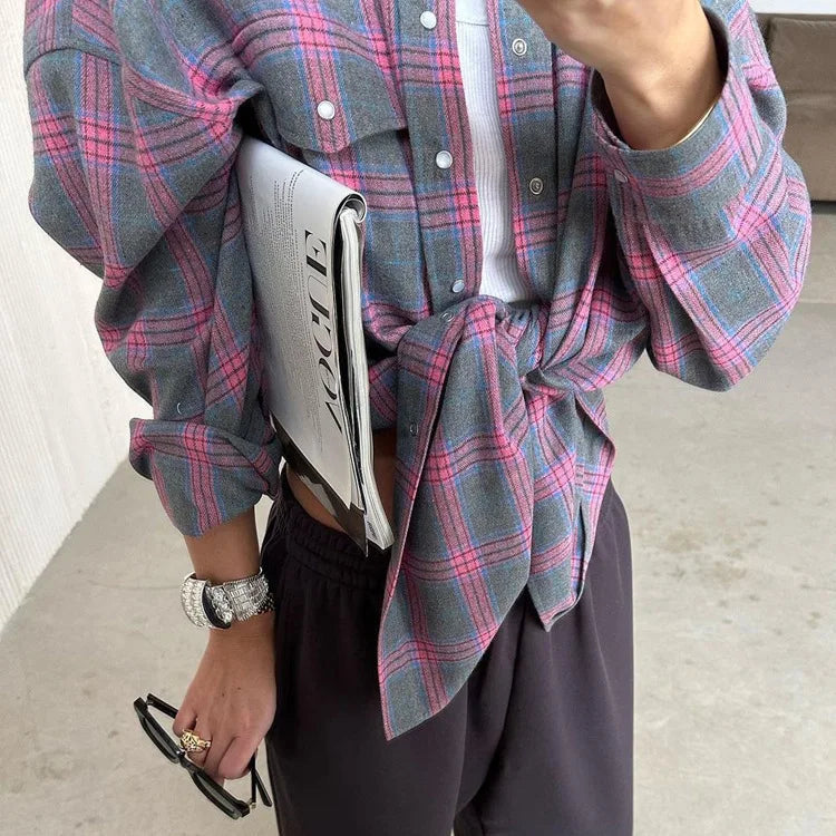 Women's Vintage Plaid Shirt – Loose Fit, Long Sleeve, Button-Down.