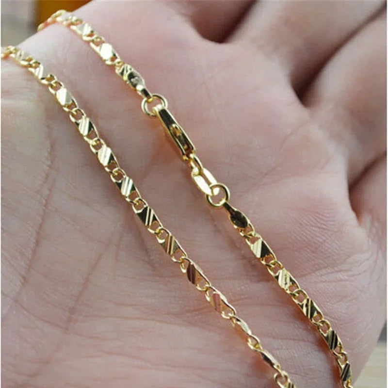 Exquisite fashion necklace in 18K gold for women and men.-Nilah Store