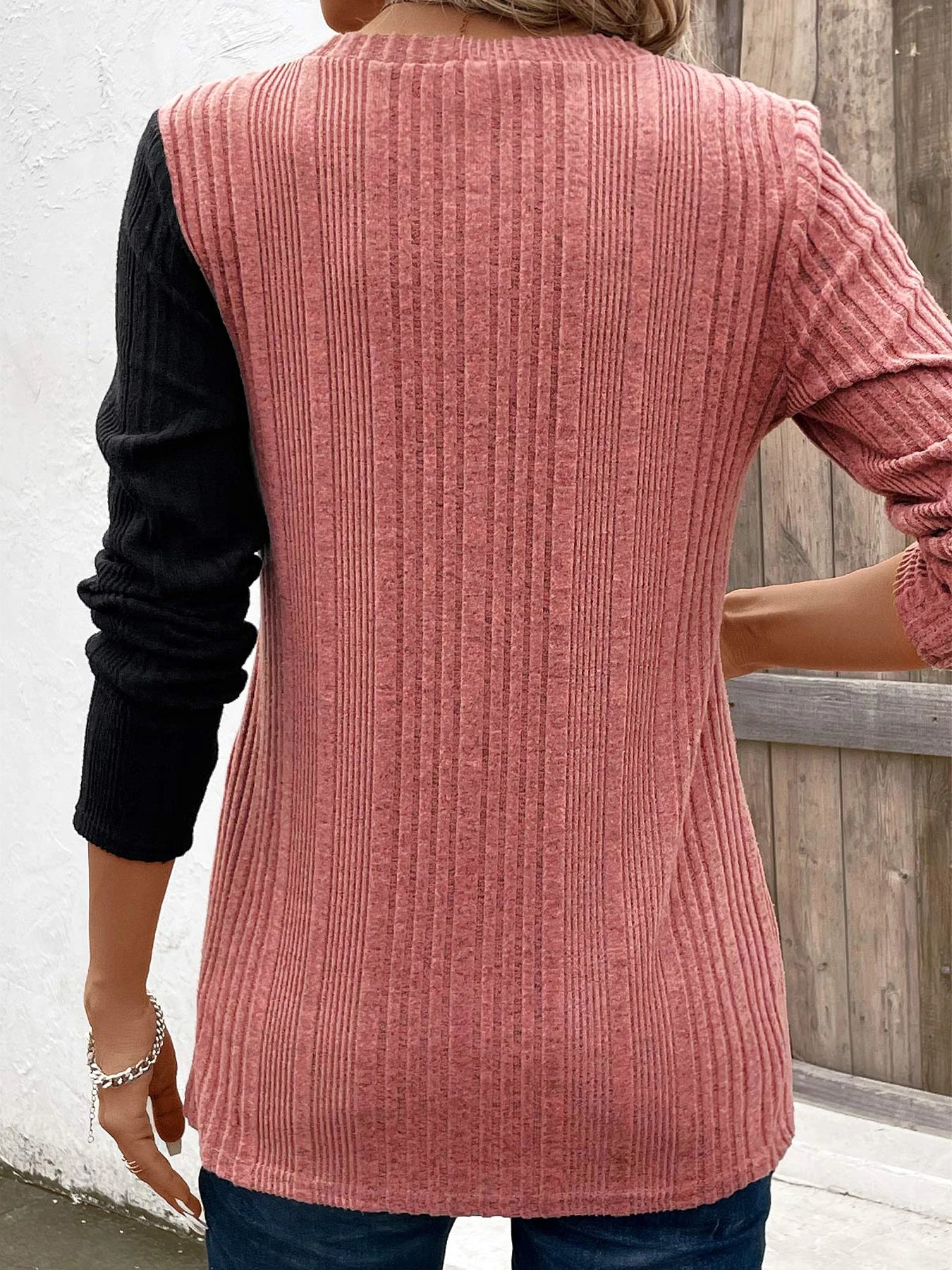 Elegant Lace V-Neck Chiffon Blouse – Long Sleeve Loose Pullover.